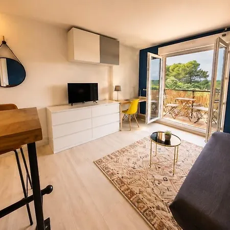 Διαμέρισμα Cozy Between Montpellier & Pic Saint-loup *