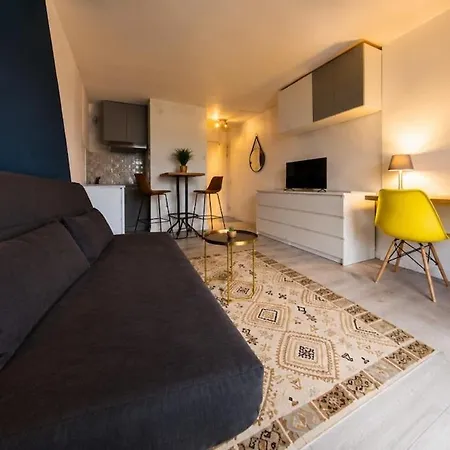 Διαμέρισμα Cozy Between Montpellier & Pic Saint-loup *